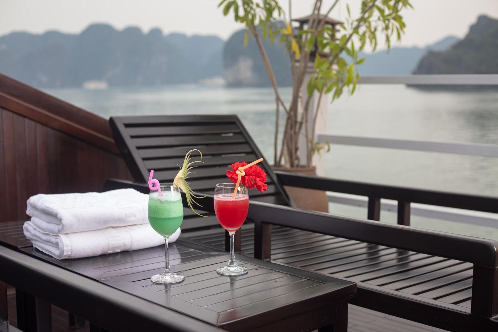 Ruby Cruise Hotel Ha Long Exterior foto